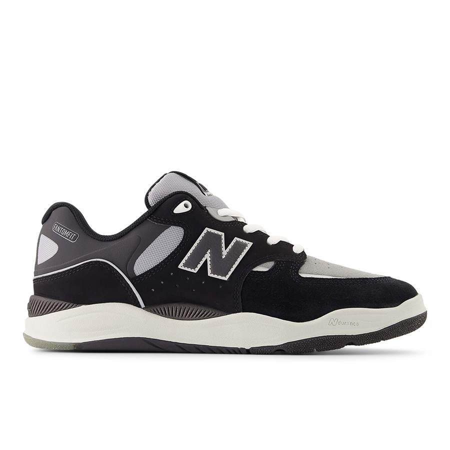 NB Numeric Tiago 1010 (Black with Grey) | Embassy Boardshop