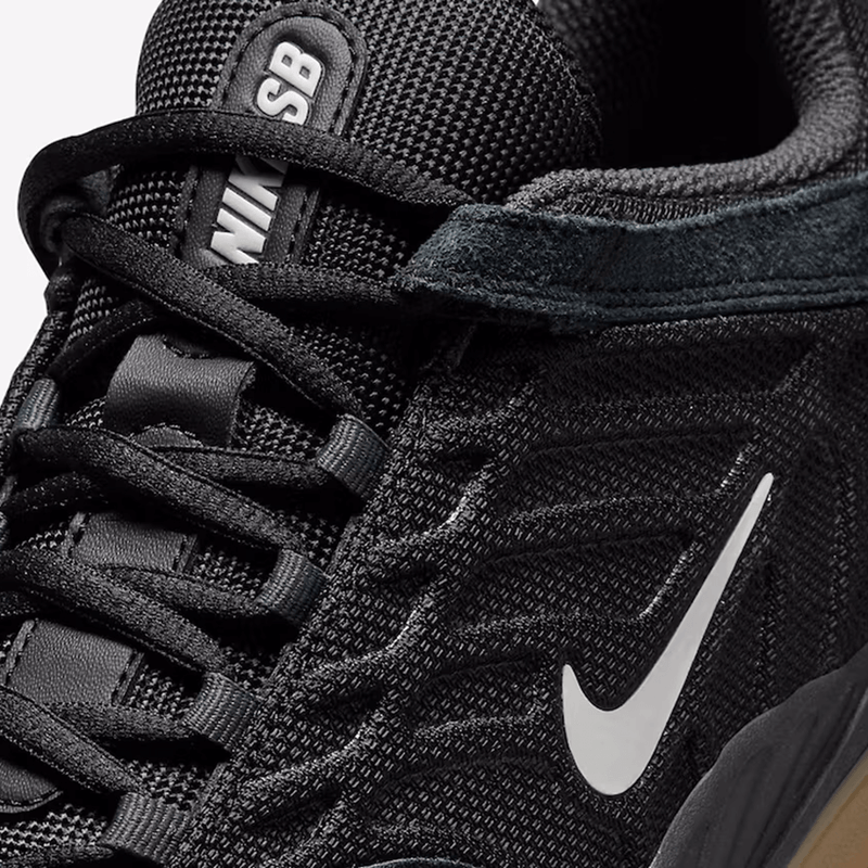 Nike SB Vertebrae (Black/Gum)