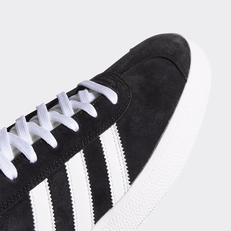 Adidas Gazelle Adv Shoes (Black/White)