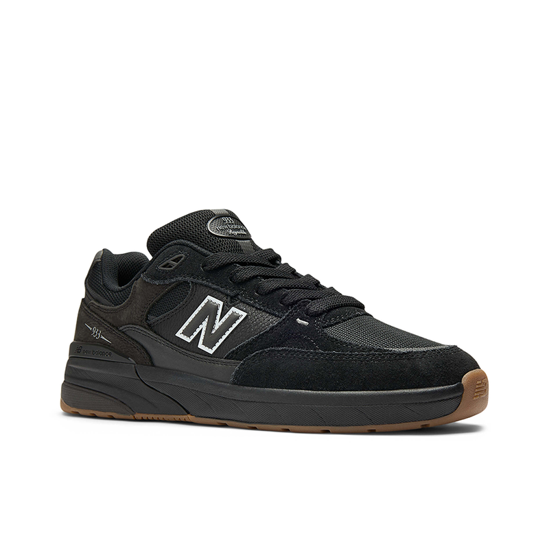 NB Numeric Andrew Reynolds 933 (Black with Black)