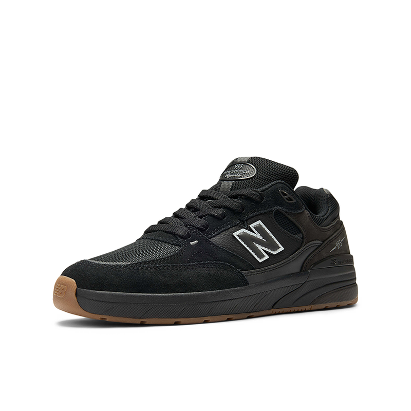 NB Numeric Andrew Reynolds 933 (Black with Black)