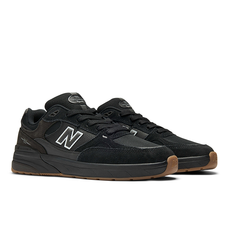 NB Numeric Andrew Reynolds 933 (Black with Black)