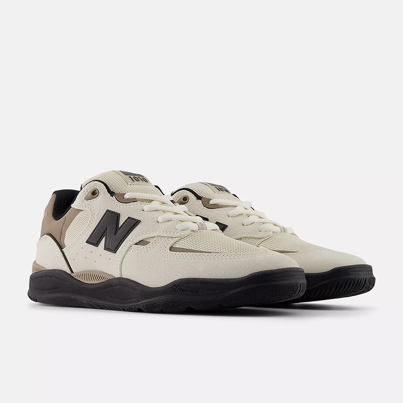 NB Numeric Tiago 1010 (Linen with black)