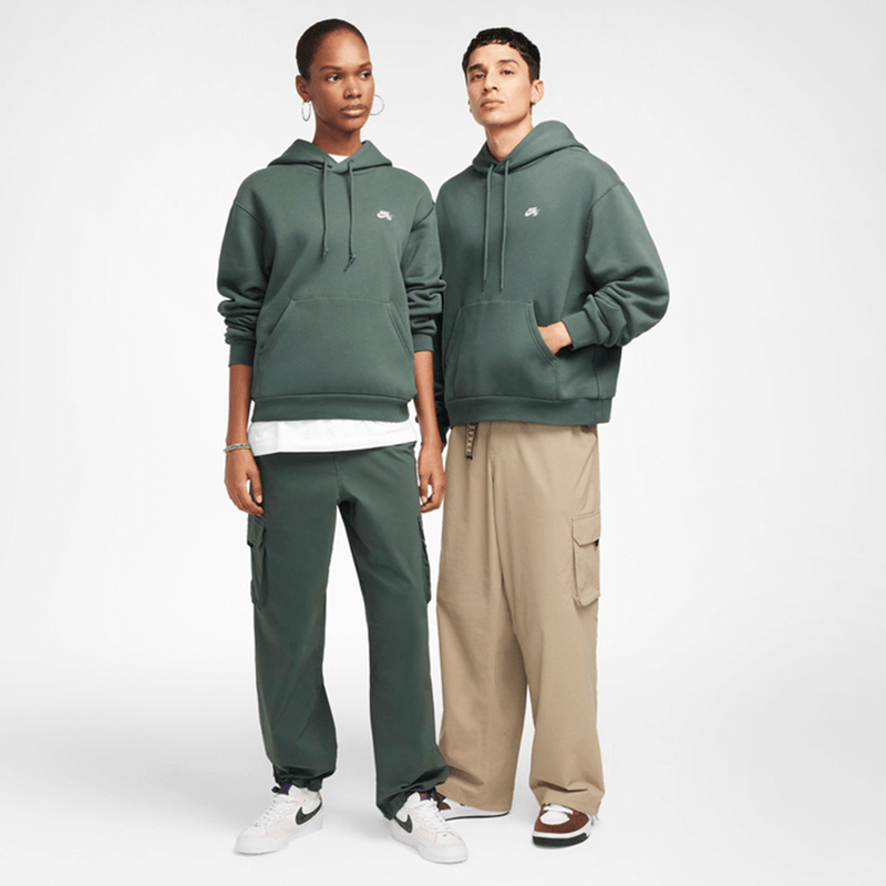 Nike SB Fleece Pullover Skate Hoodie (Vintage Green/White)