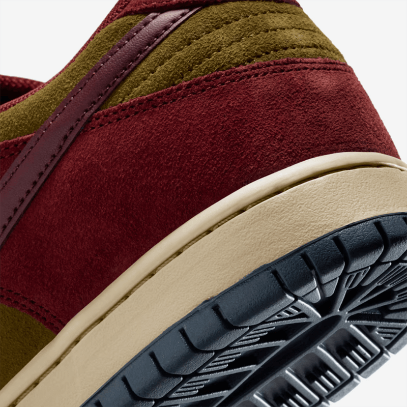 Nike SB Dunk Low Pro Dark Team Red