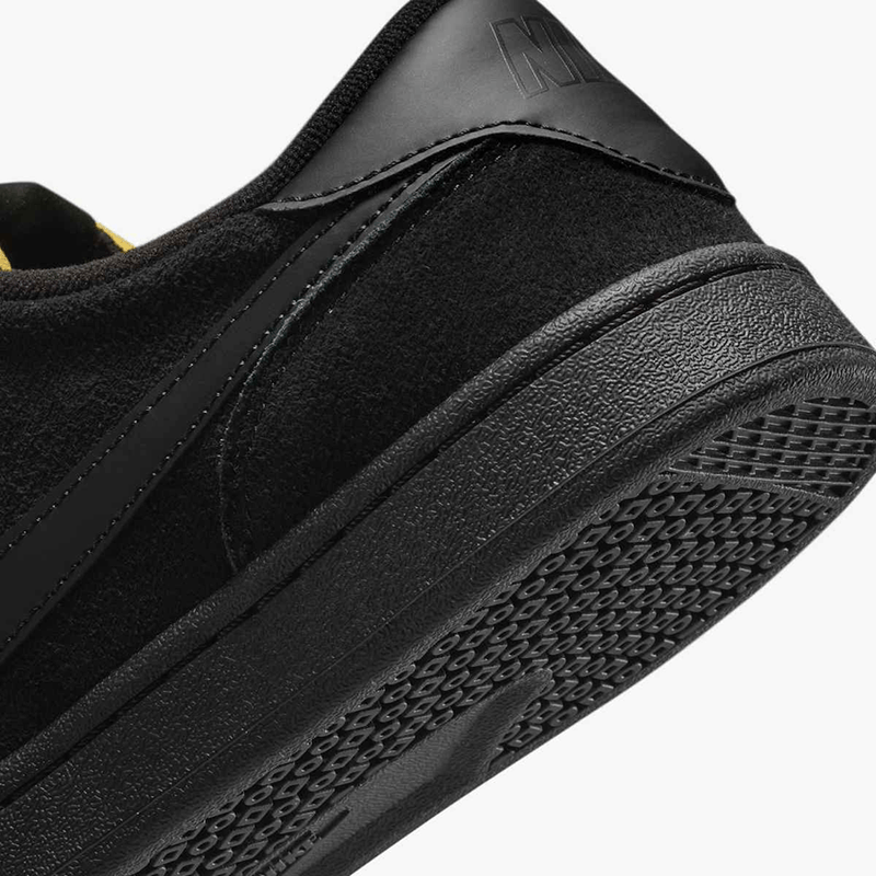 Nike SB FC Classic (Black/Black)