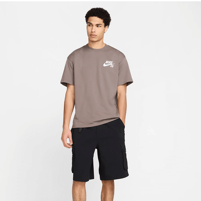 Nike SB Dri-FIT Kearny Cargo Skate Shorts (Black/White)