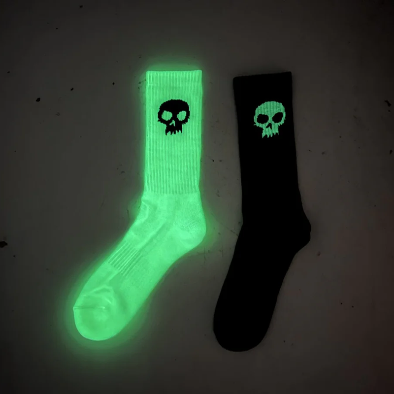 ZERO SKULL SOCKS - GLOW IN THE DARK / BLACK