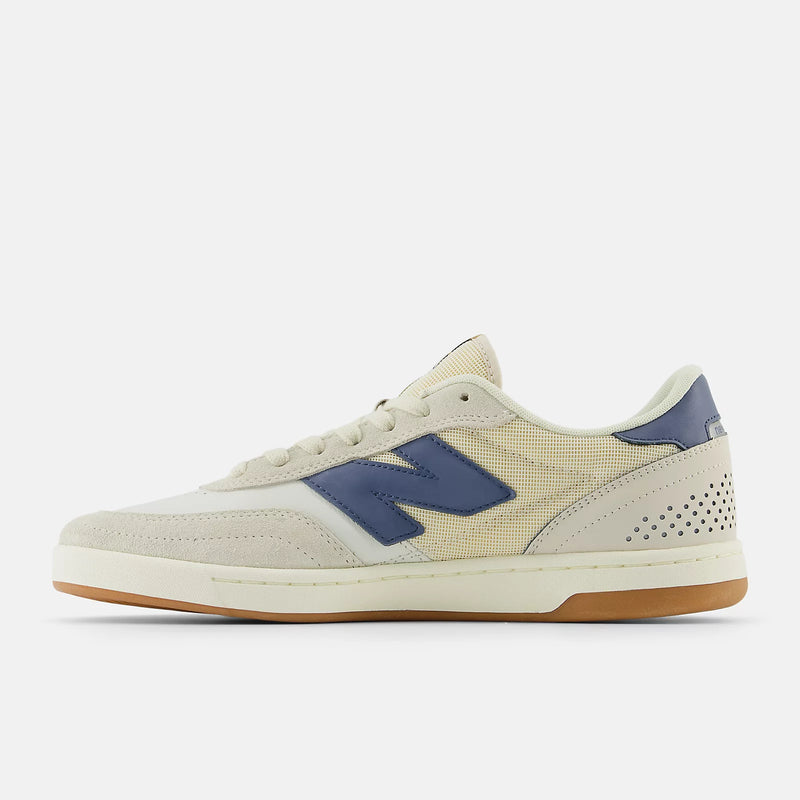 NB Numeric 440 V2 (White with Blue)