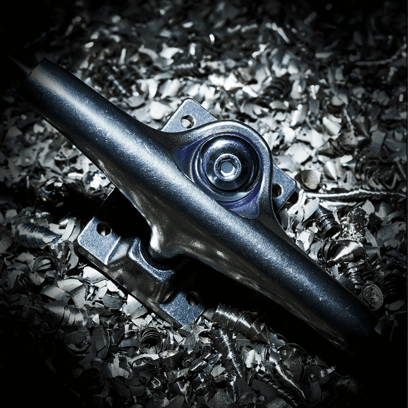 THUNDER TEAM INVERTED POLISHED SAKTEBOARD TRUCKS